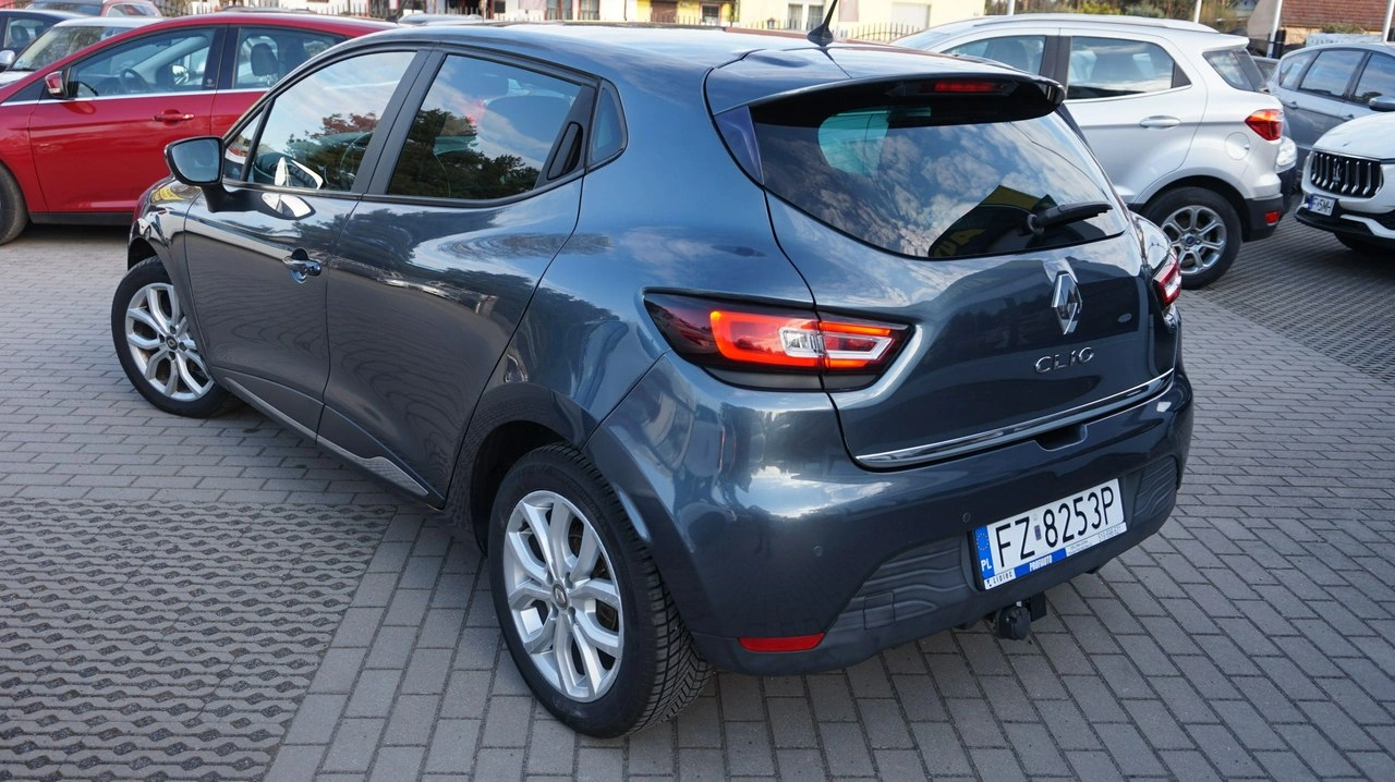 Renault Clio - Zdjęcie 6
