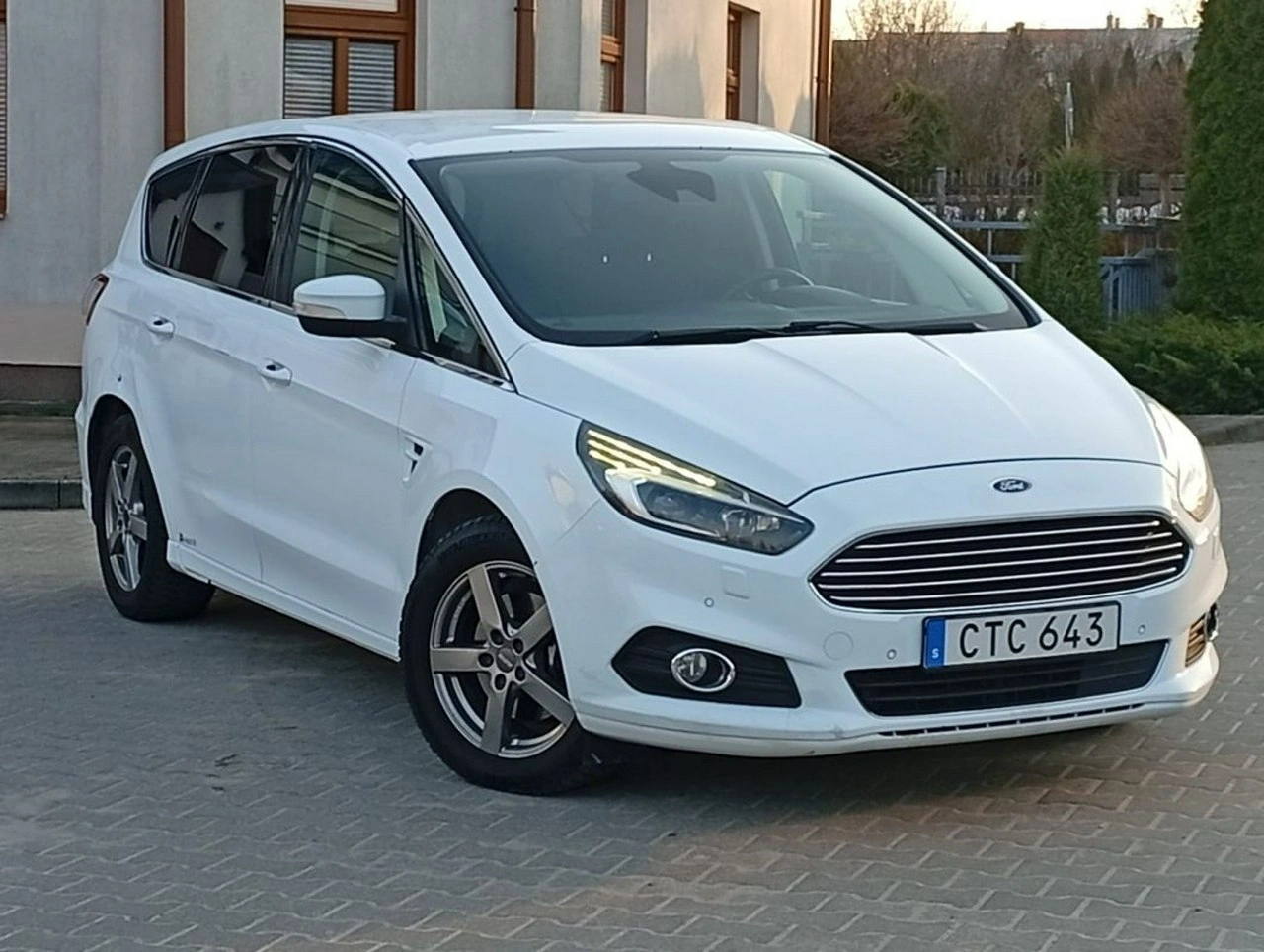 Ford S-Max - Zdjęcie 2