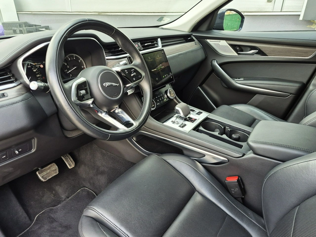 Jaguar F-Pace - Zdjęcie 19