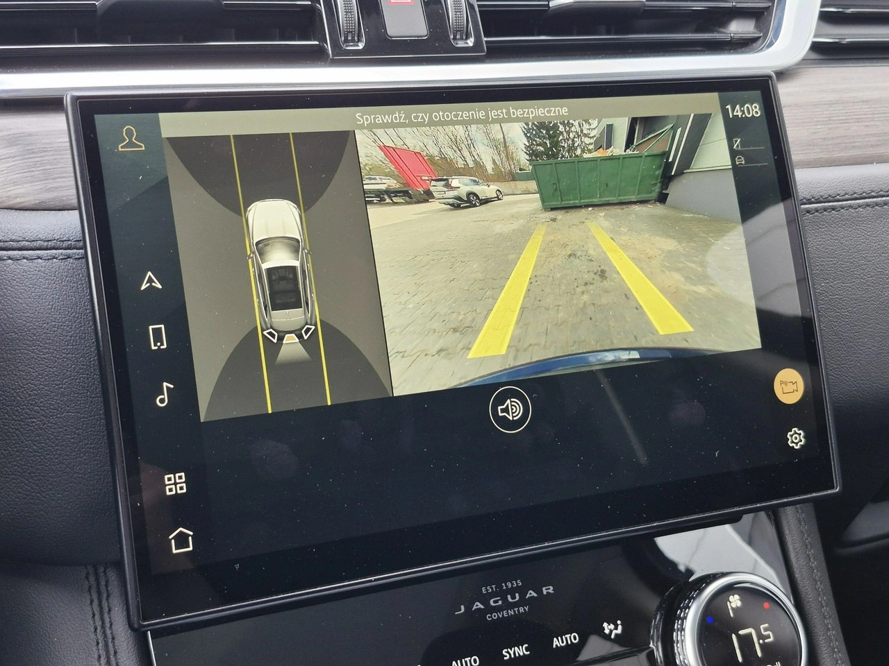 Jaguar F-Pace - Zdjęcie 37