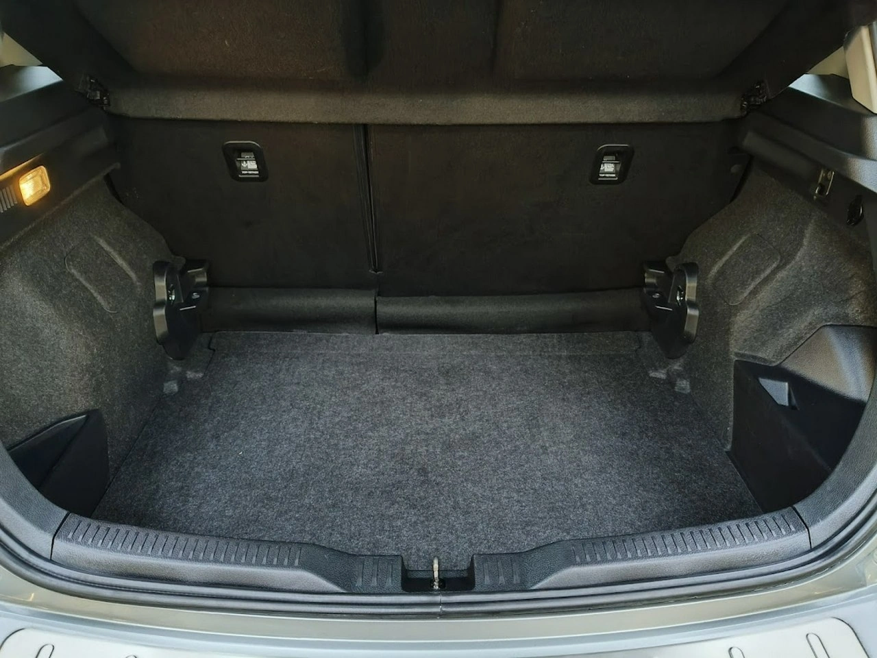 Toyota Auris - Zdjęcie 11