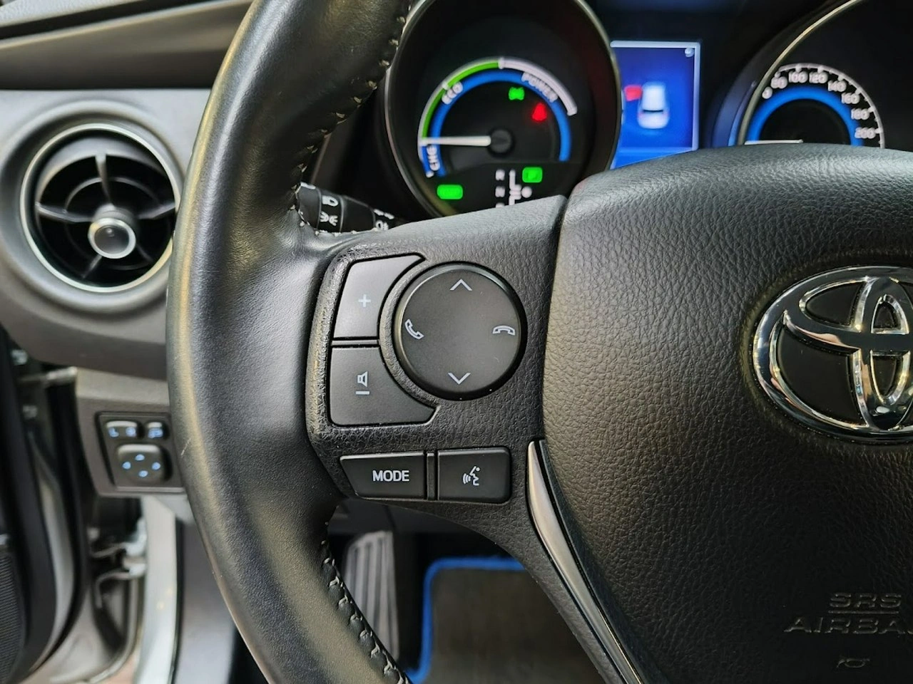 Toyota Auris - Zdjęcie 20