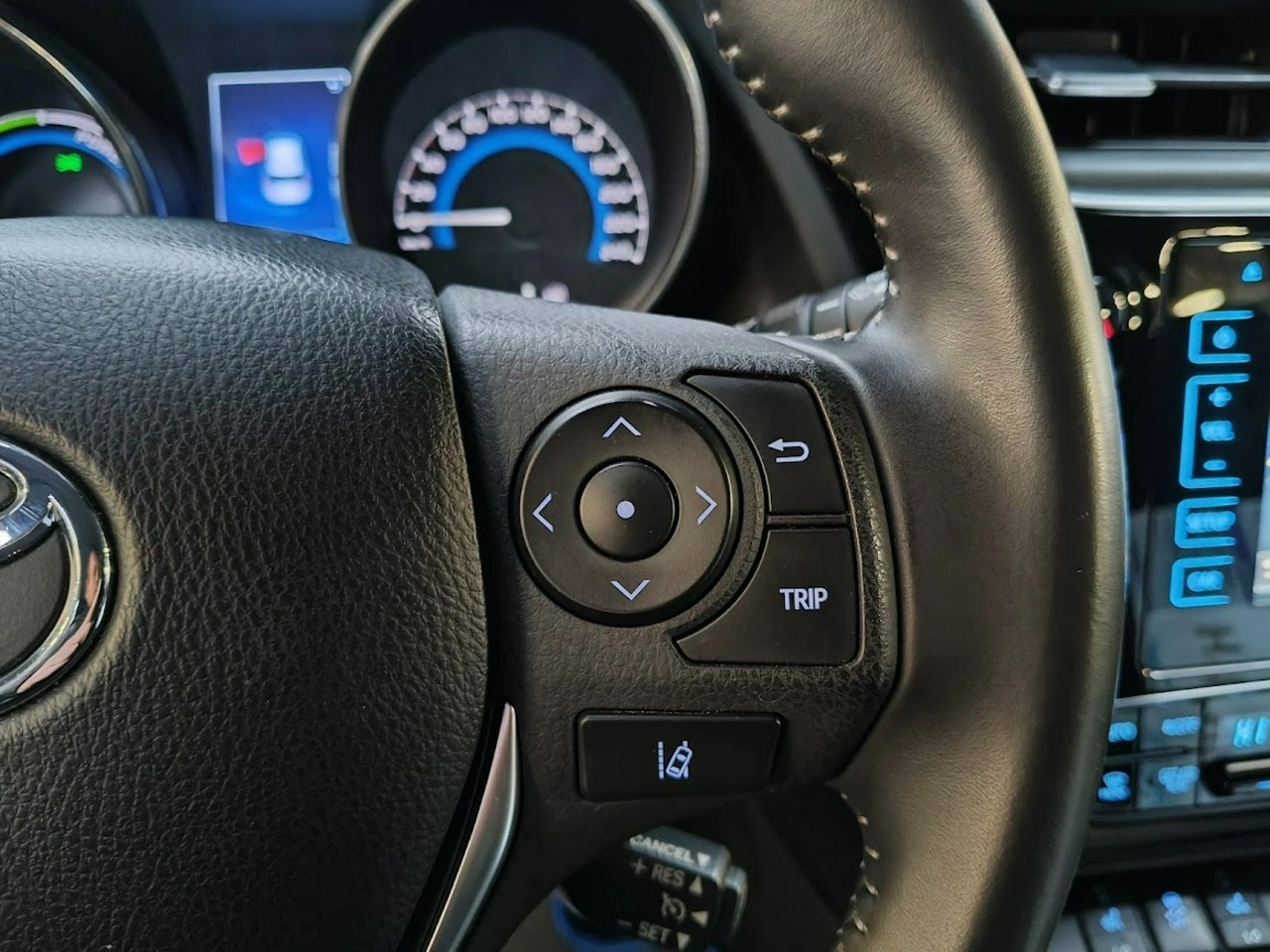 Toyota Auris - Zdjęcie 23