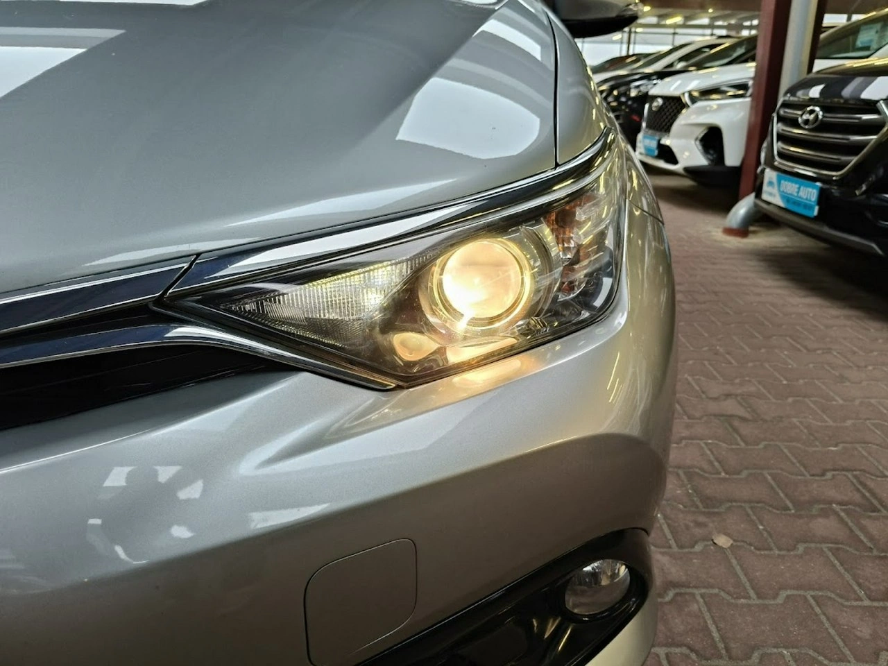 Toyota Auris - Zdjęcie 6