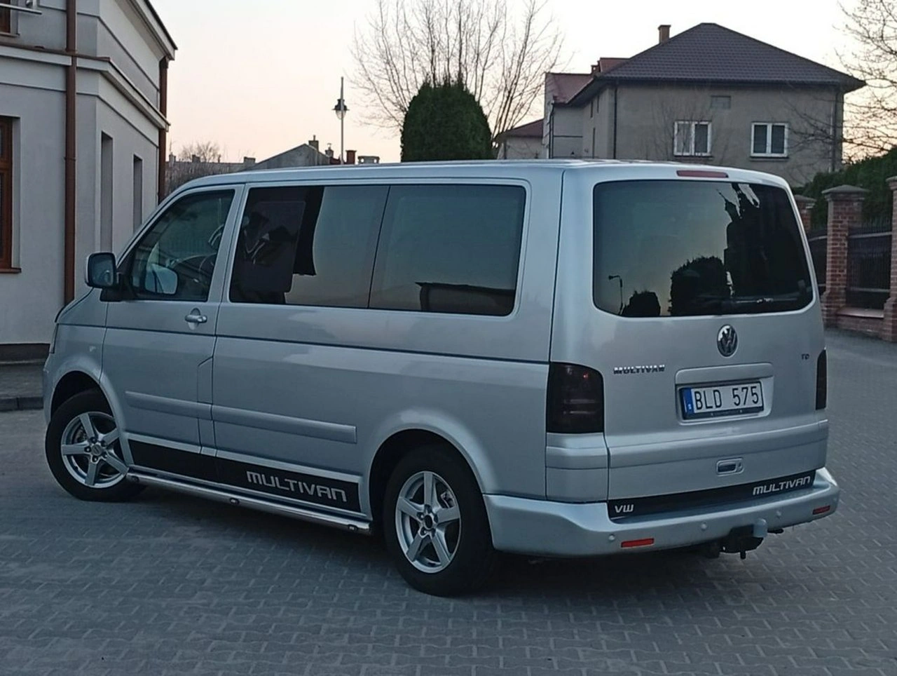 Volkswagen Multivan - Zdjęcie 11