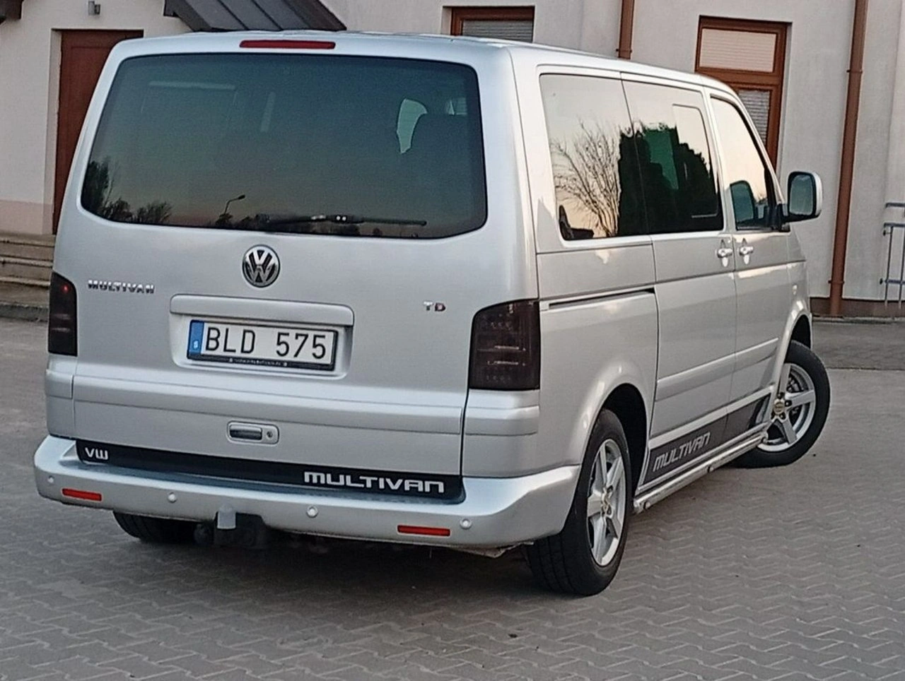 Volkswagen Multivan - Zdjęcie 12
