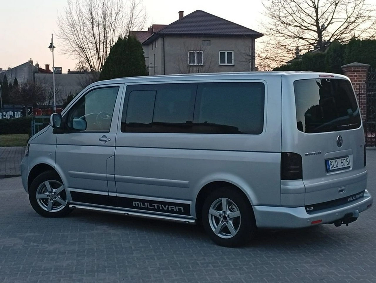 Volkswagen Multivan - Zdjęcie 13
