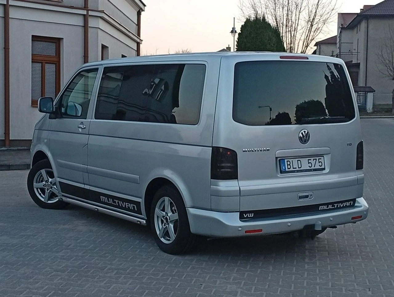 Volkswagen Multivan - Zdjęcie 9