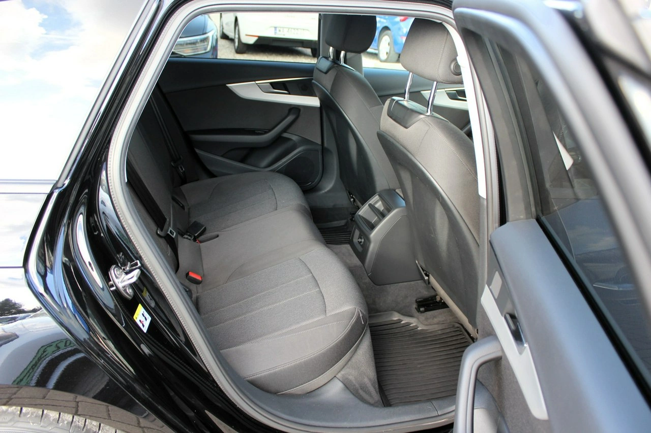 Audi A4 - Zdjęcie 13