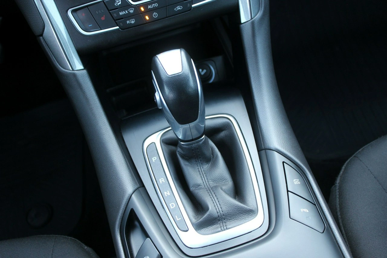 Ford Mondeo SW - Zdjęcie 20