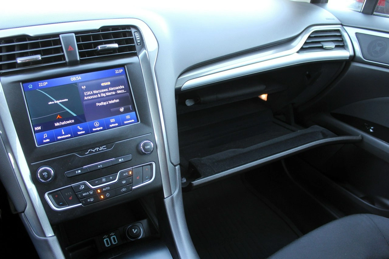 Ford Mondeo SW - Zdjęcie 29