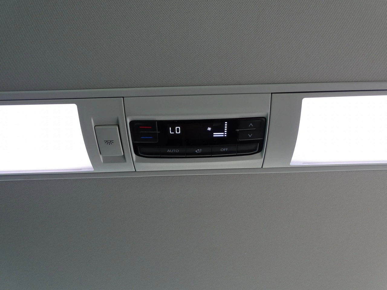 Volkswagen Multivan - Zdjęcie 13