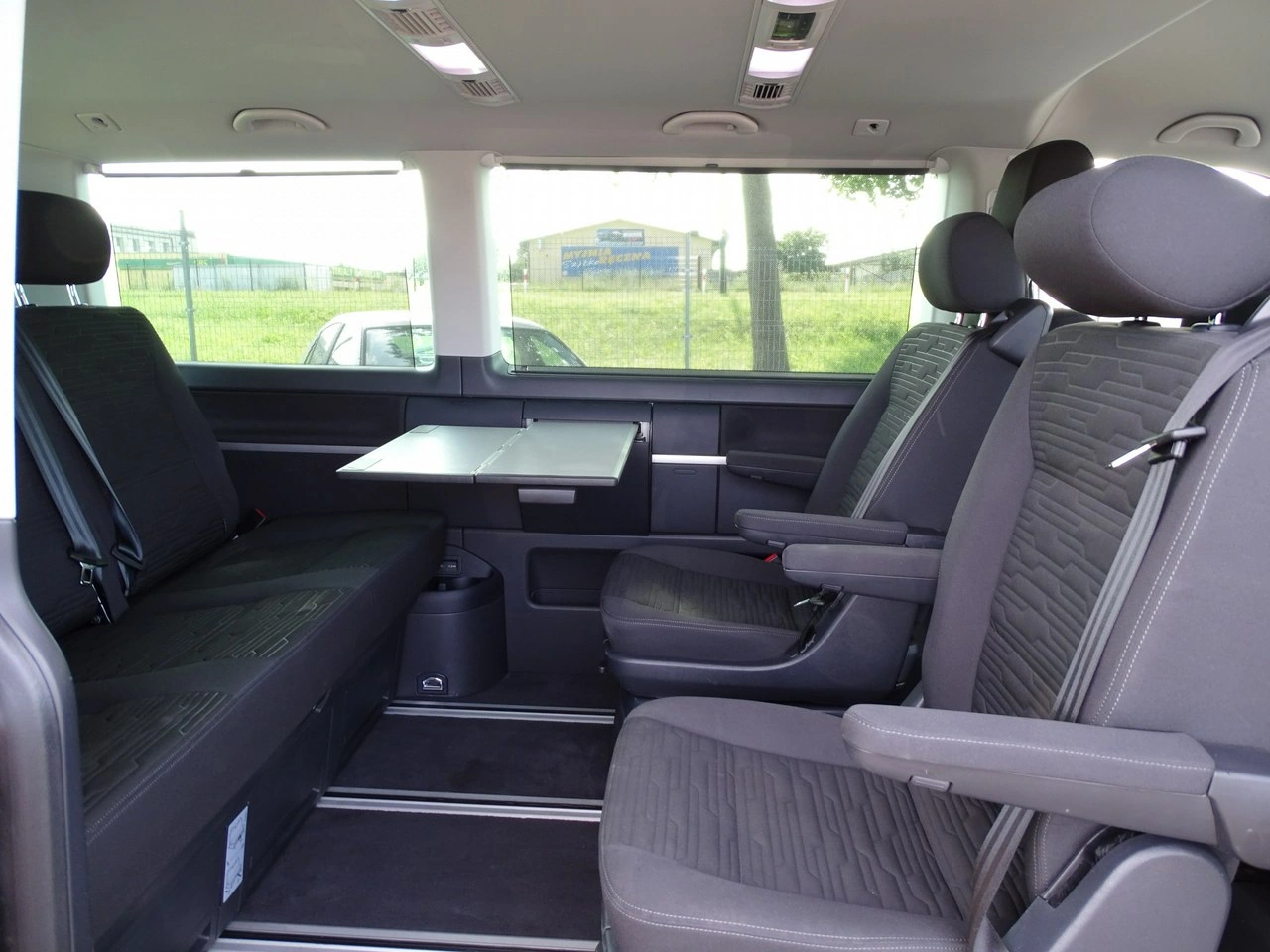 Volkswagen Multivan - Zdjęcie 15