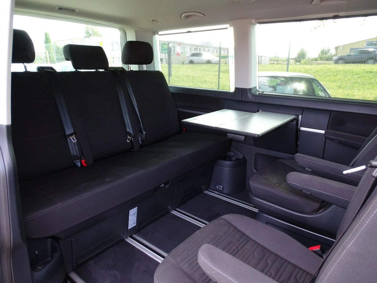 Volkswagen Multivan - Zdjęcie 16