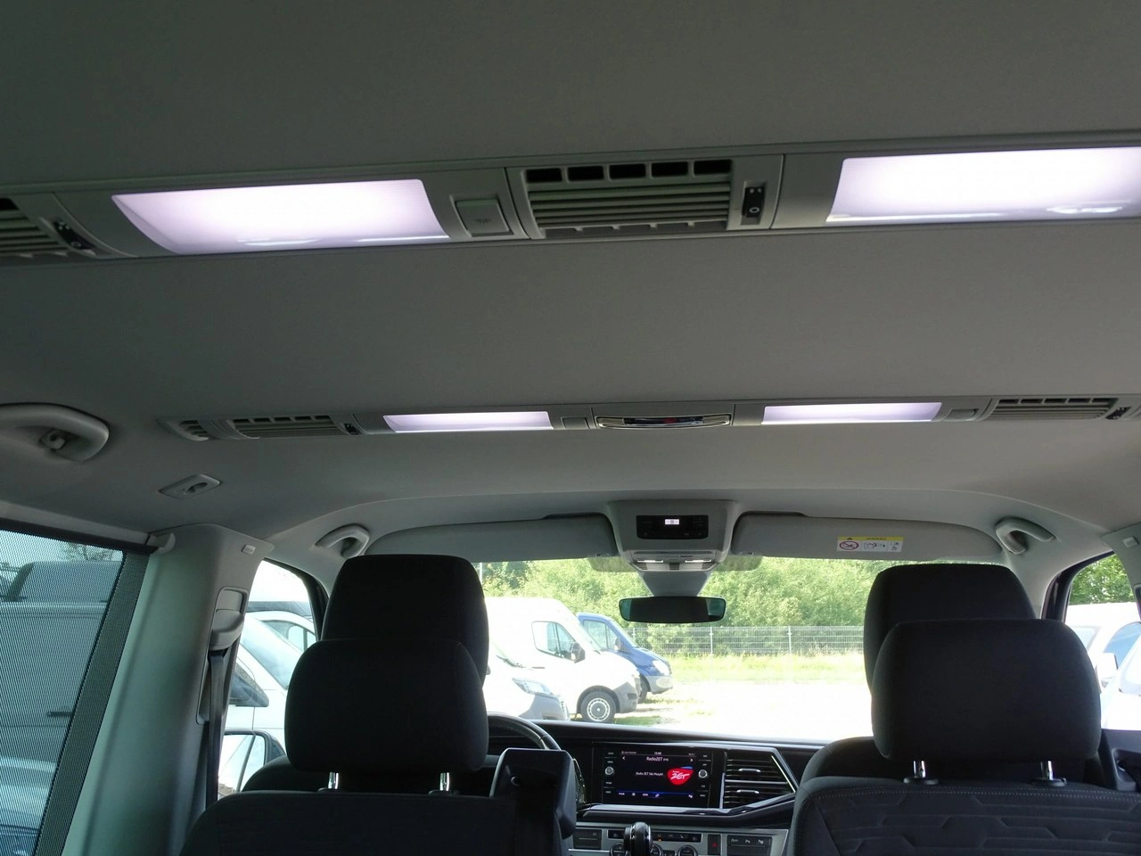 Volkswagen Multivan - Zdjęcie 21