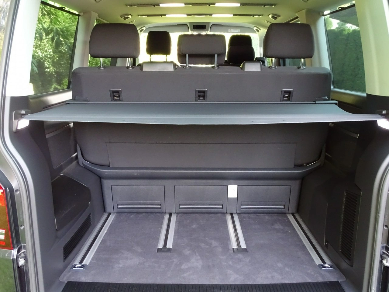 Volkswagen Multivan - Zdjęcie 23