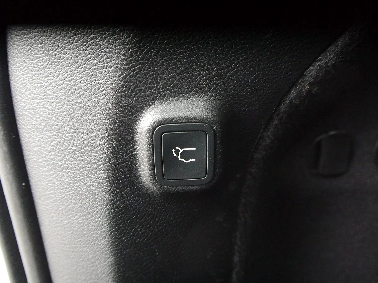 Jeep Cherokee - Zdjęcie 13