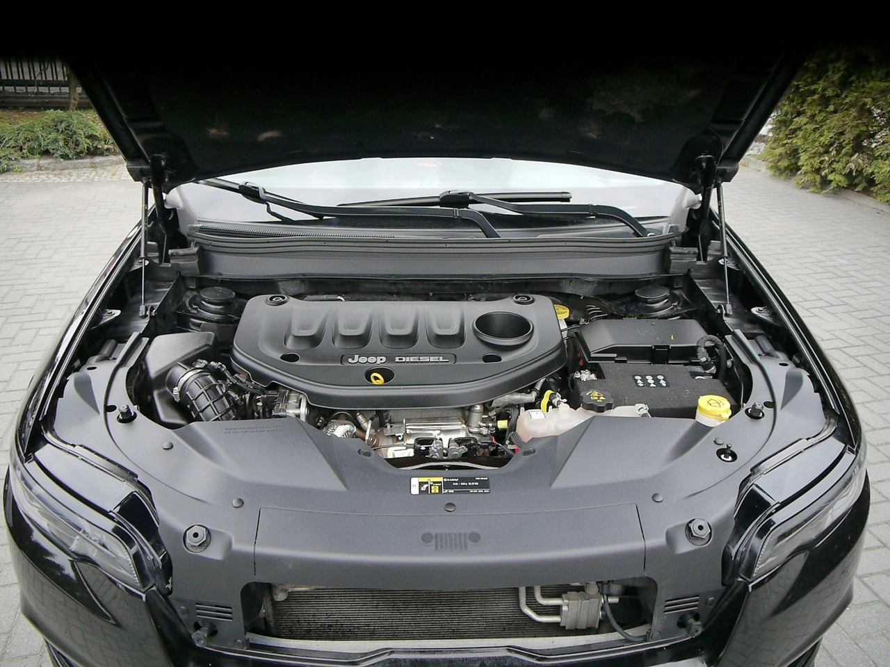 Jeep Cherokee - Zdjęcie 15