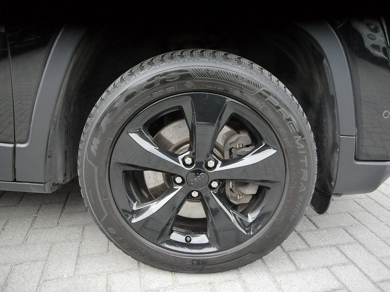 Jeep Cherokee - Zdjęcie 16