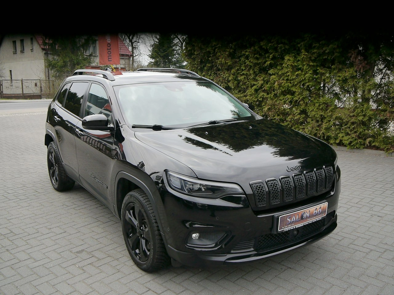Jeep Cherokee - Zdjęcie 2