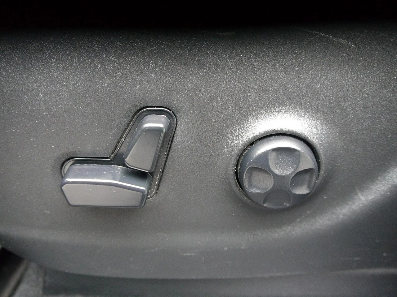 Jeep Cherokee - Zdjęcie 34