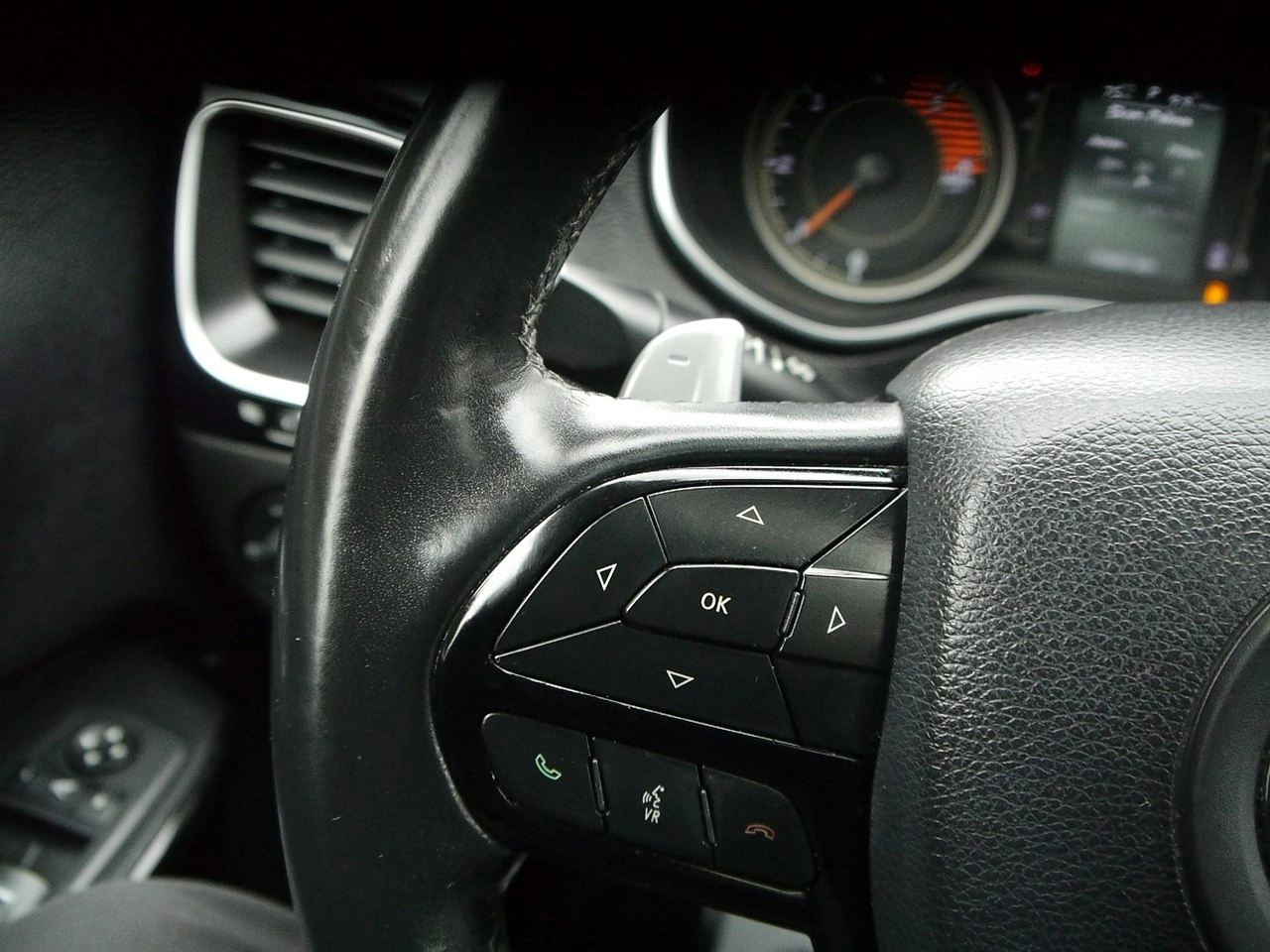 Jeep Cherokee - Zdjęcie 37