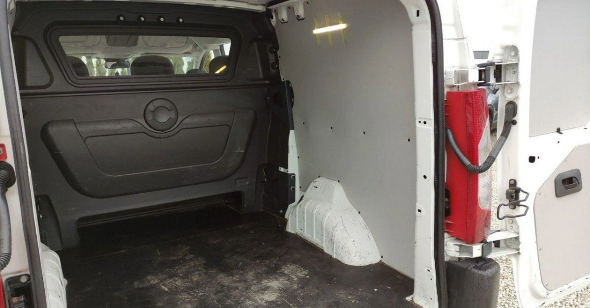 Peugeot Expert - Zdjęcie 23