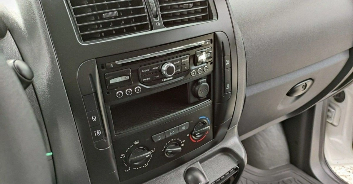 Peugeot Expert - Zdjęcie 26