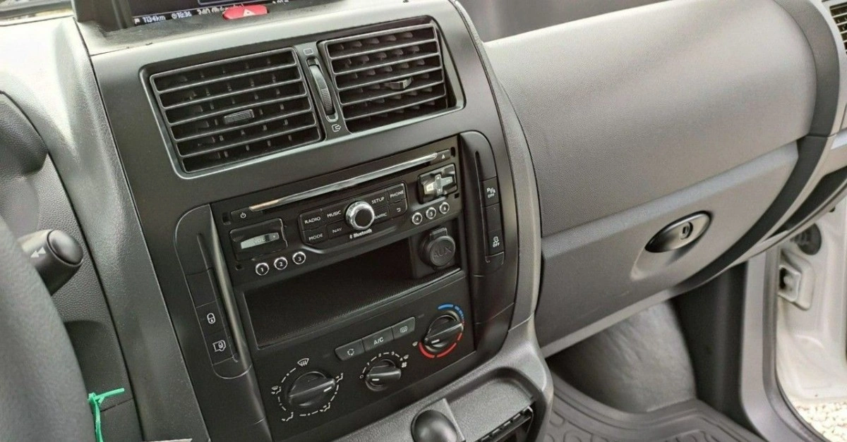 Peugeot Expert - Zdjęcie 27