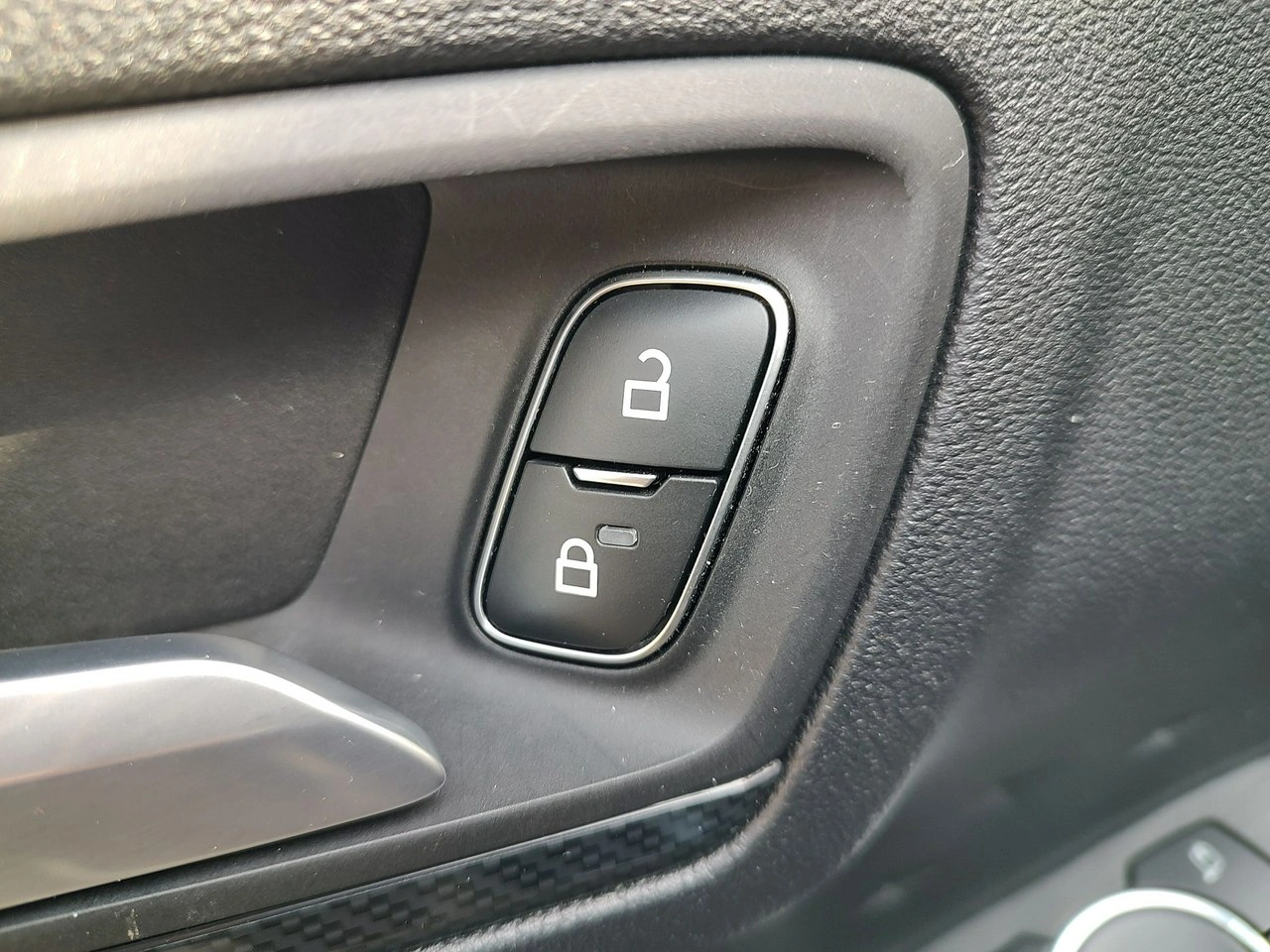 Ford Kuga - Zdjęcie 10