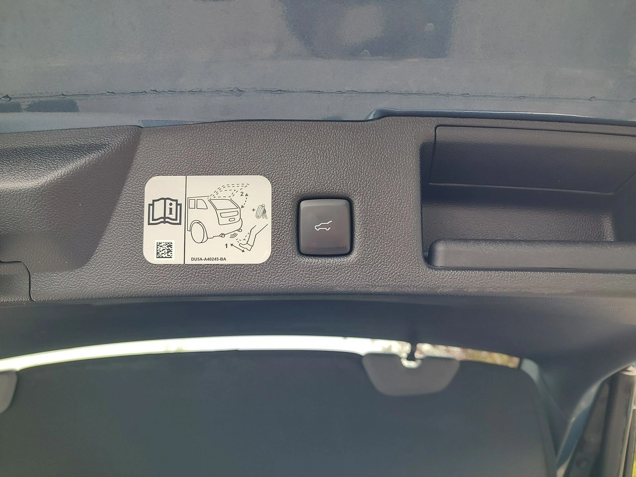 Ford Kuga - Zdjęcie 24