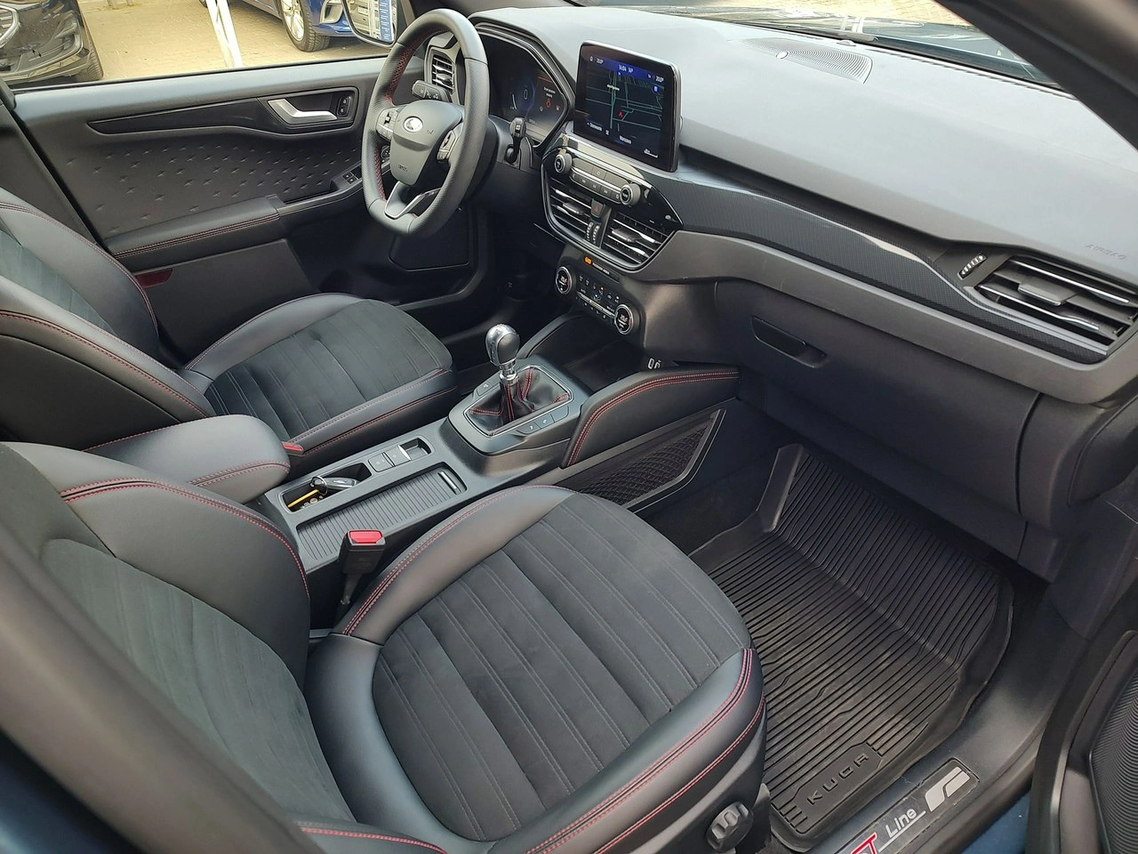 Ford Kuga - Zdjęcie 28