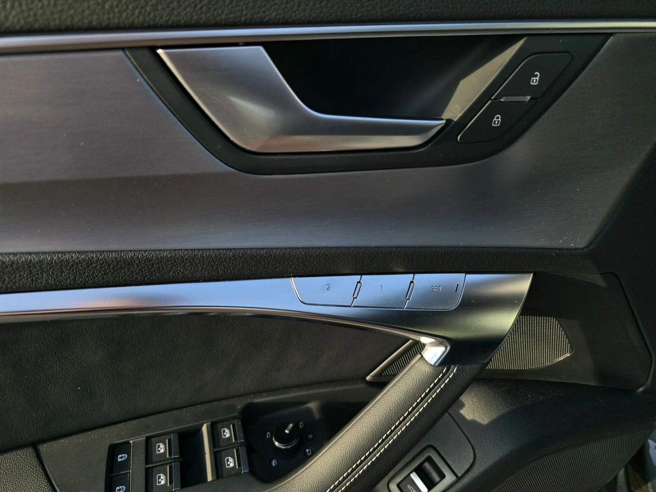 Audi A6 - Zdjęcie 16