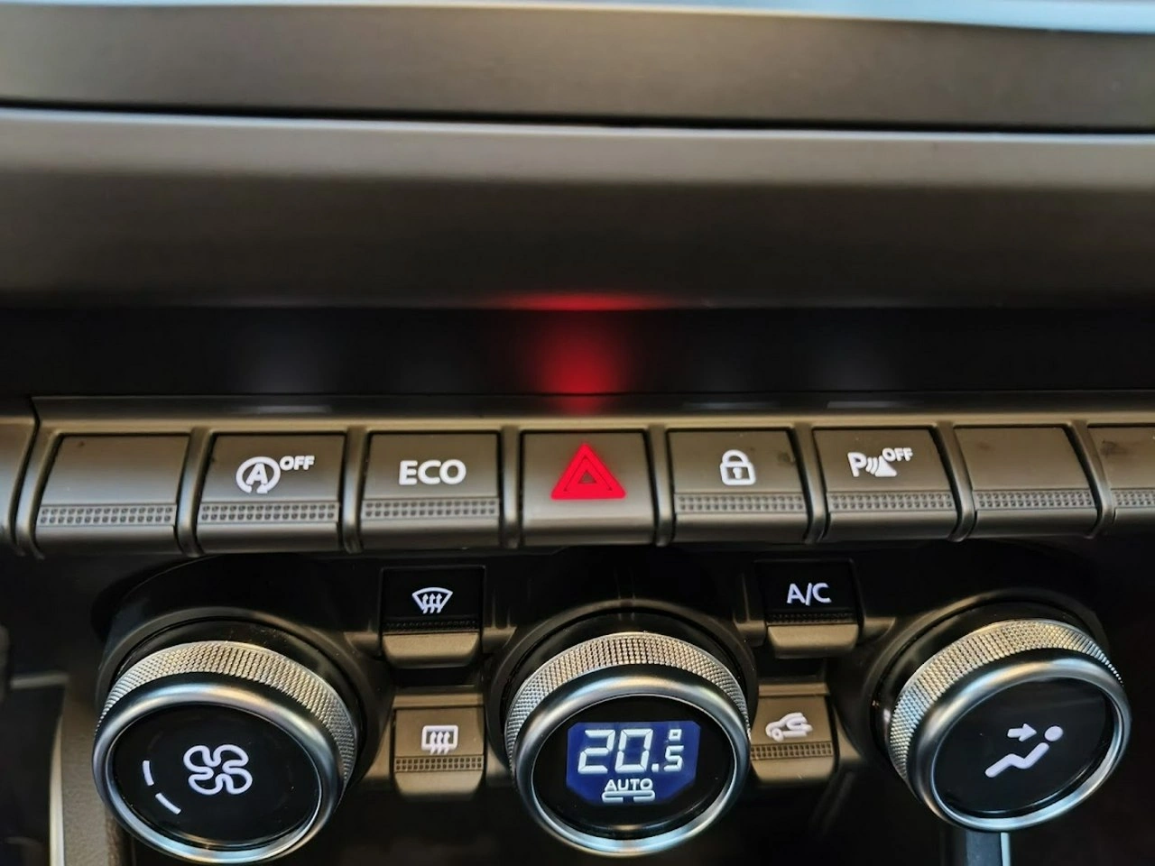 Dacia Duster - Zdjęcie 25