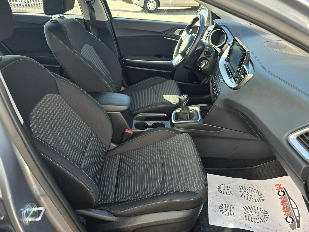 Kia Ceed - Zdjęcie 14