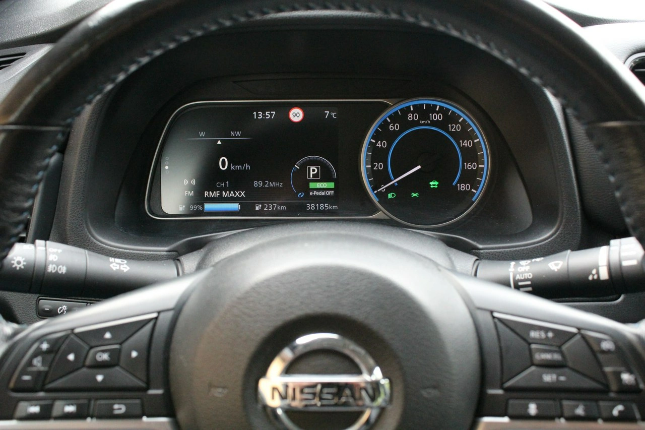 Nissan Leaf - Zdjęcie 28