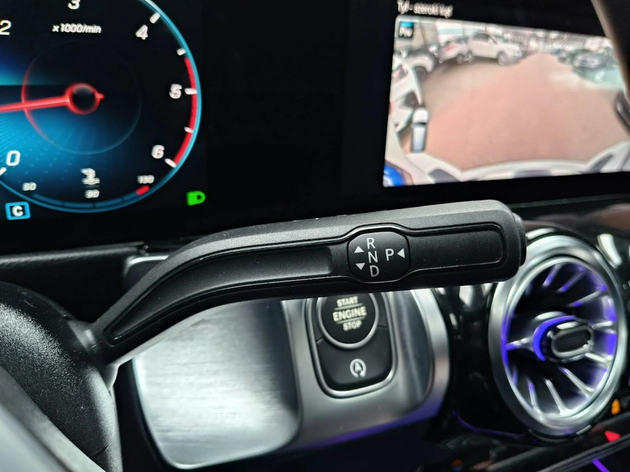 Mercedes GLB - Zdjęcie 32