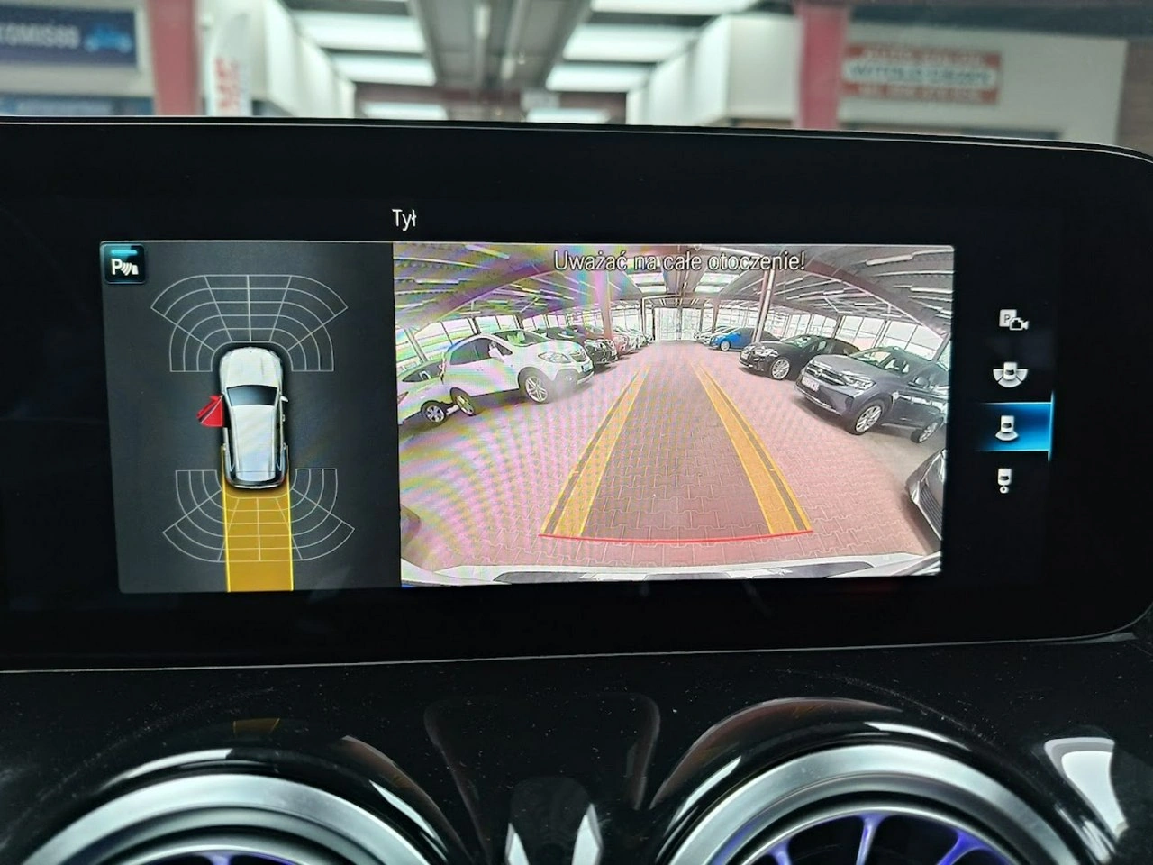 Mercedes GLB - Zdjęcie 34