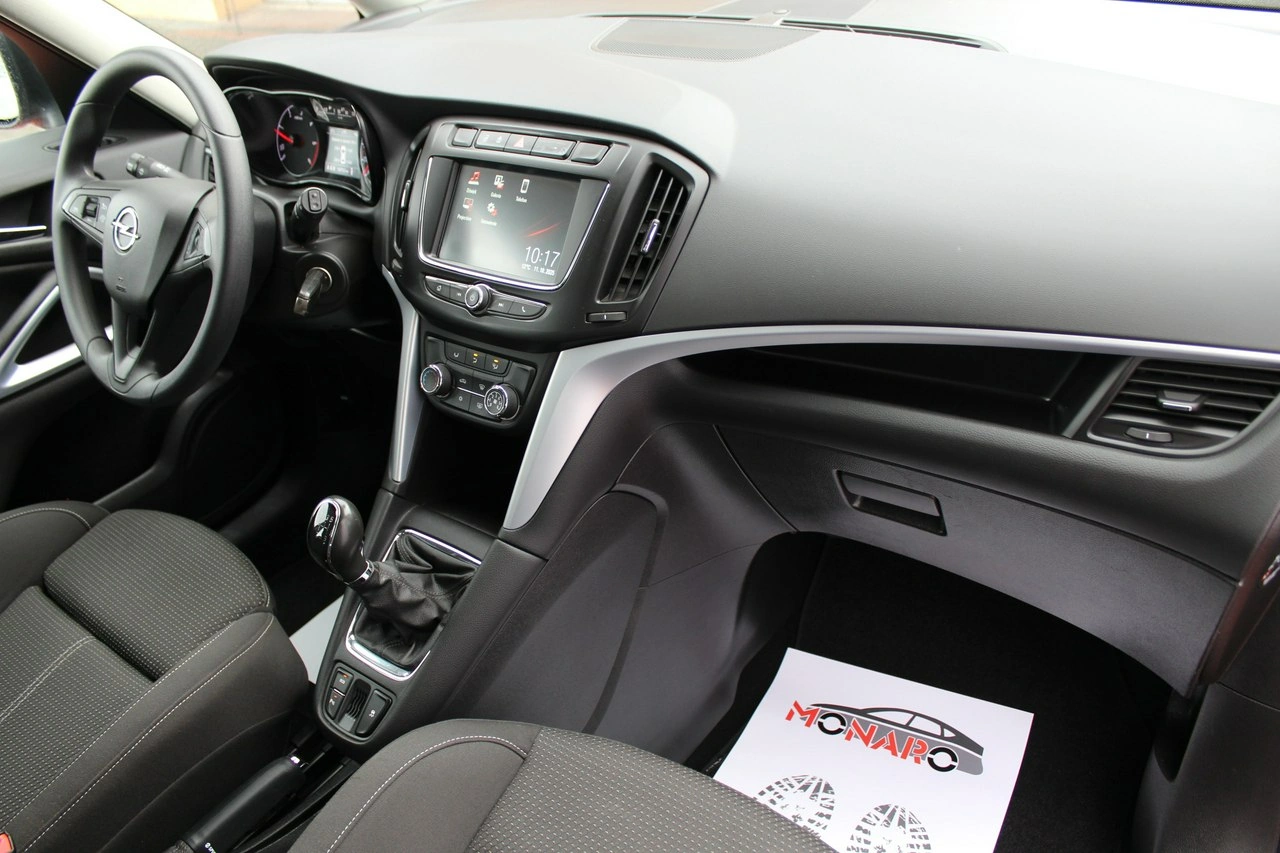Opel Zafira - Zdjęcie 14