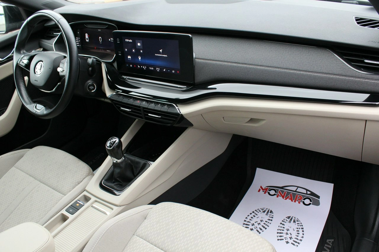 Skoda Octavia - Zdjęcie 13