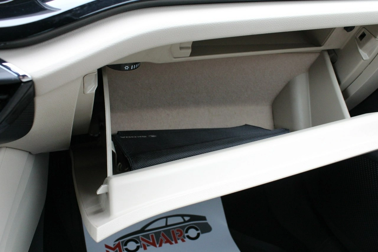 Skoda Octavia - Zdjęcie 35