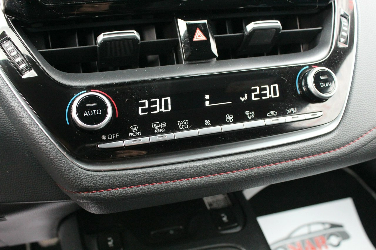 Toyota Corolla - Zdjęcie 31