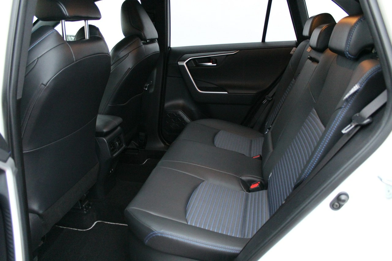 Toyota RAV-4 - Zdjęcie 10