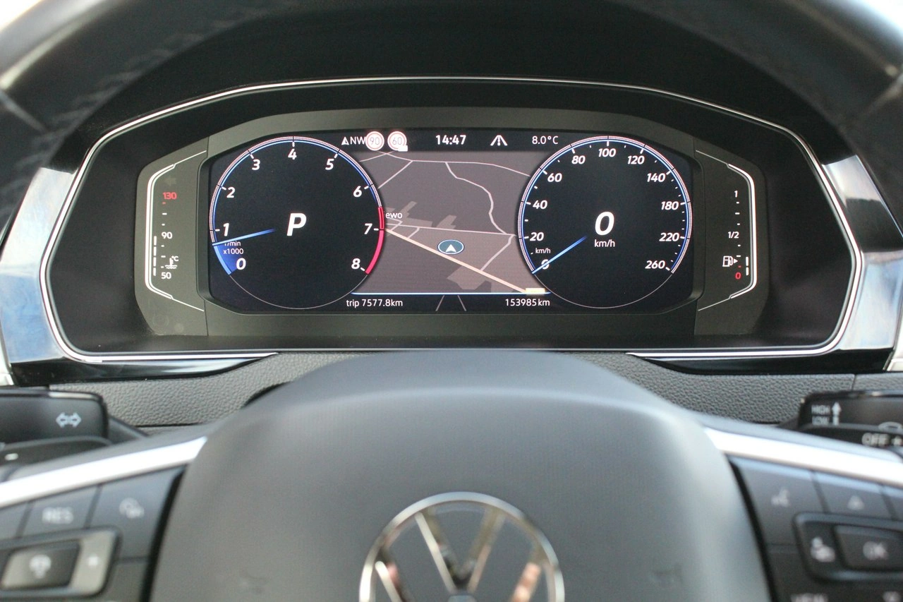 Volkswagen Passat - Zdjęcie 18