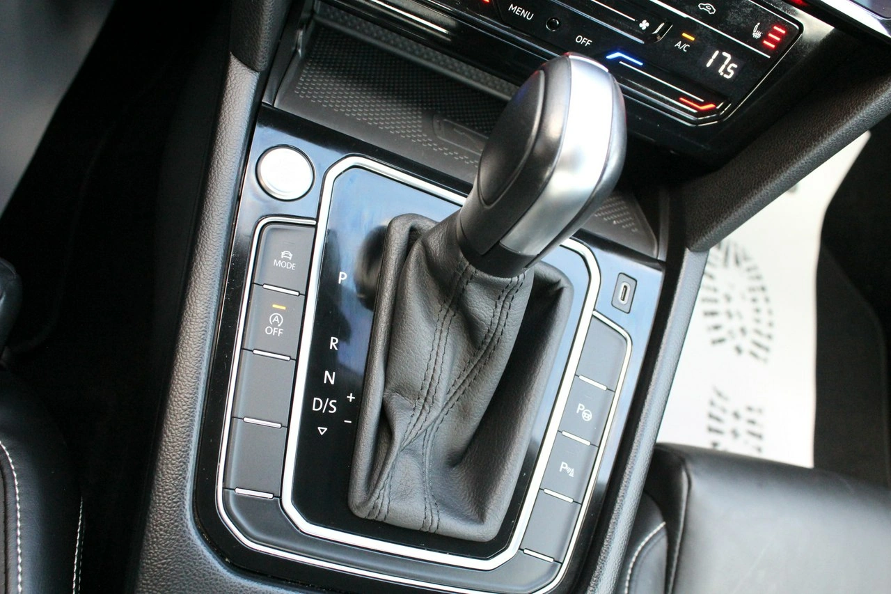 Volkswagen Passat - Zdjęcie 31