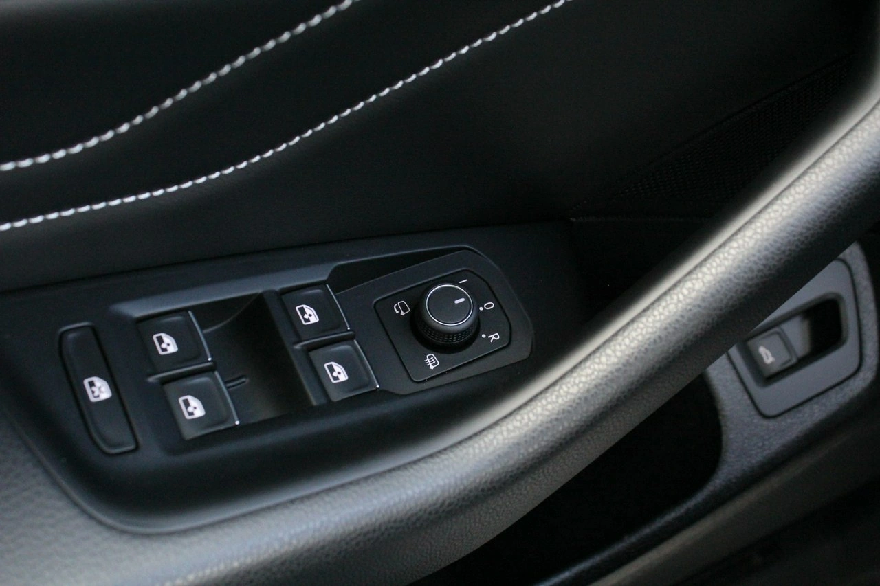 Volkswagen Passat - Zdjęcie 32