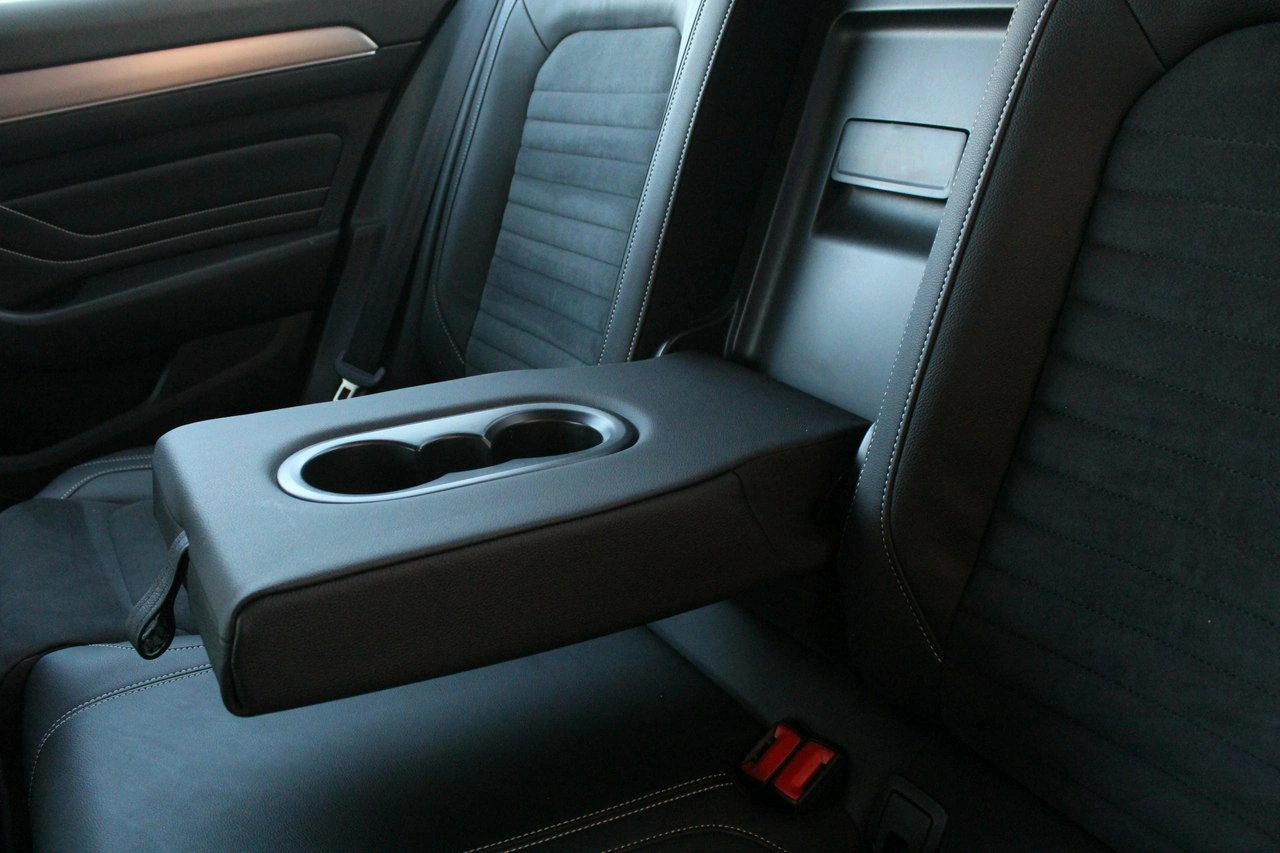 Volkswagen Passat - Zdjęcie 15