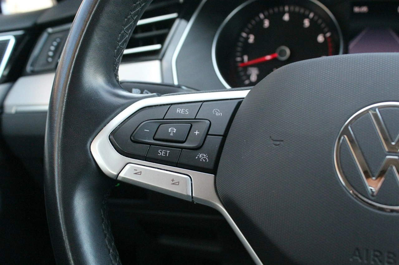 Volkswagen Passat - Zdjęcie 20