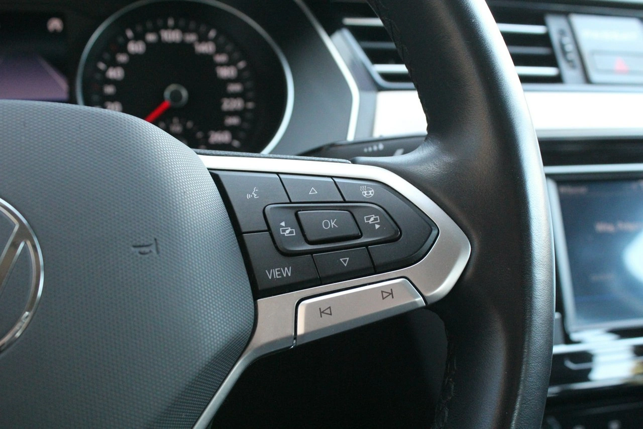 Volkswagen Passat - Zdjęcie 21