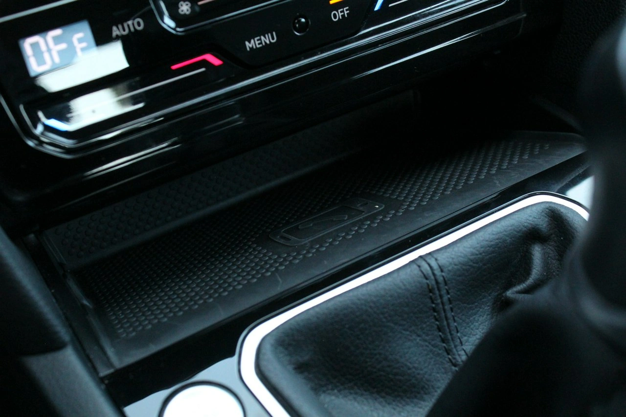 Volkswagen Passat - Zdjęcie 22